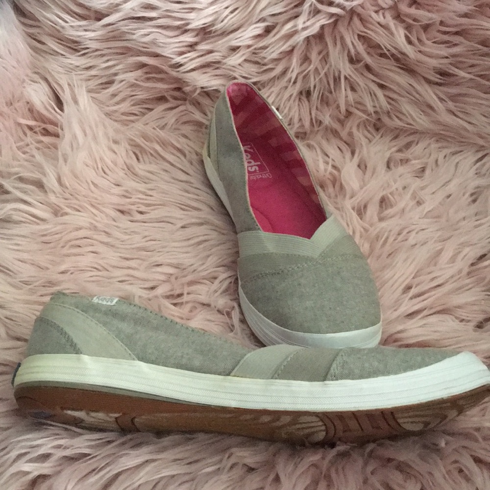 Shoes - Picture 3 of 3